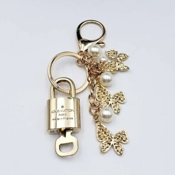 Authentic Louis Vuitton Lock & Key with unbranded Bagcharm, Keycharm, Keychain - Picture 2 of 5